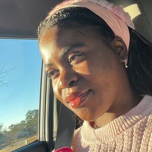 Meet your Posher, Mickyala